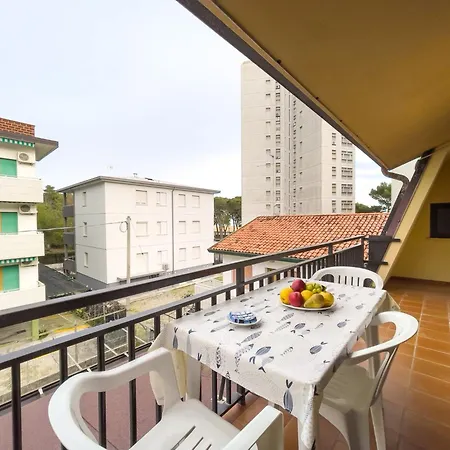 Apartment Bright Flat Near Center And